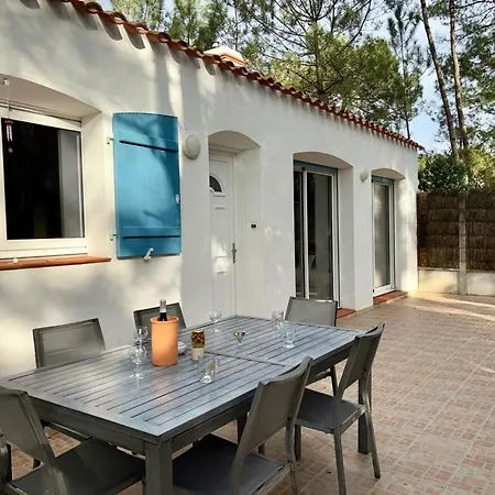 Spacieuse Maison En Forêt Proche Pour 7 Personnes - Fr-1-323-570 Hébergement de vacances *