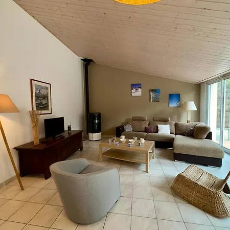 Spacieuse Maison En Foret Proche Pour 7 Personnes - Fr-1-323-570 * سان جان دي مونت