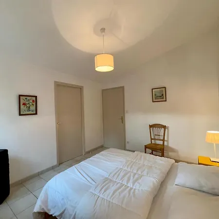 Hébergement de vacances Spacieuse Maison En Forêt Proche Pour 7 Personnes - Fr-1-323-570 Saint-Jean-de-Monts
