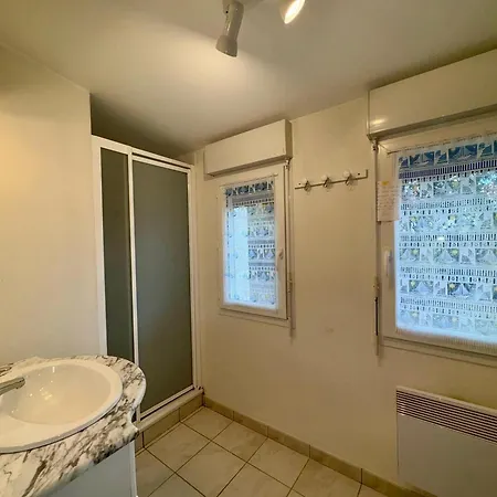 Spacieuse Maison En Foret Proche Pour 7 Personnes - Fr-1-323-570 *