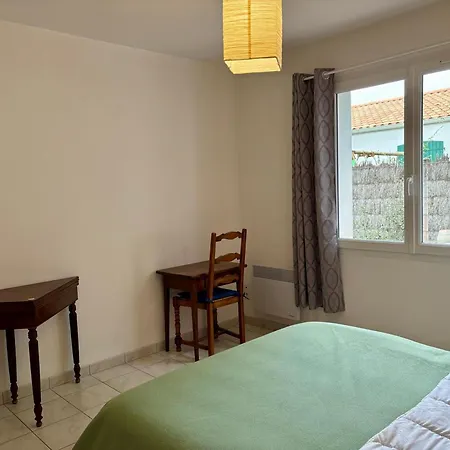 Spacieuse Maison En Forêt Proche Pour 7 Personnes - Fr-1-323-570 Hébergement de vacances